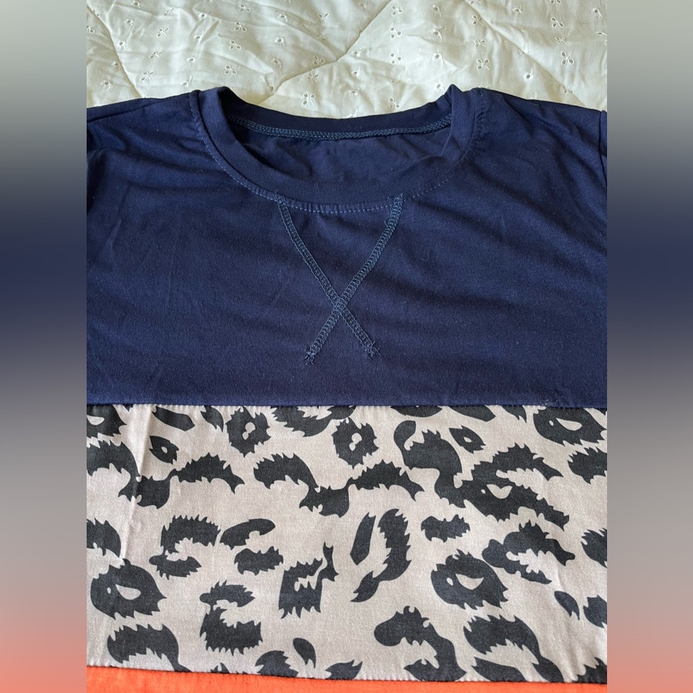 Women’s Leopard Colorblock Print Shirt Size Large NWOT - Picture 4 of 5